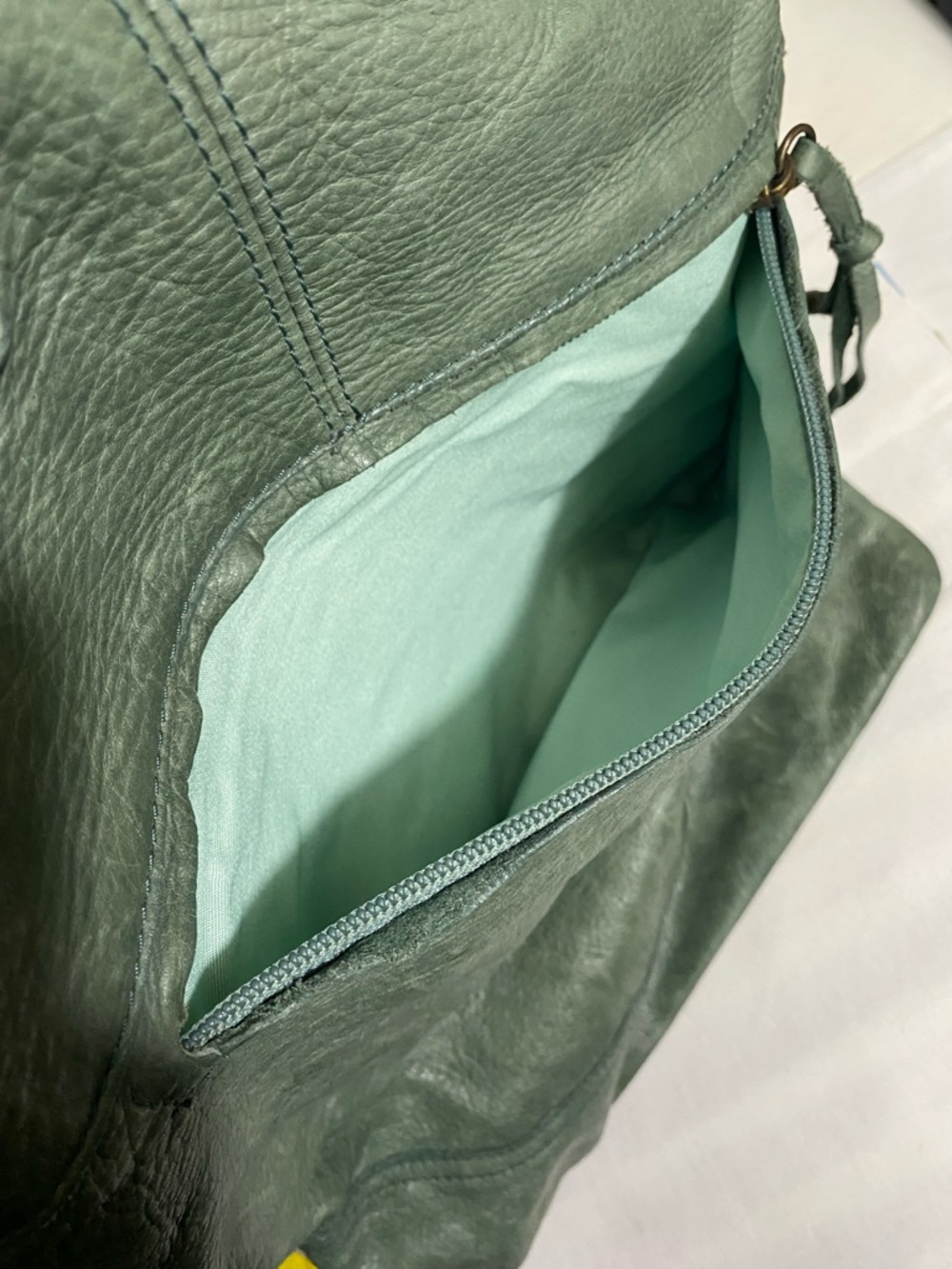 Maurizio Taiuti Sage Green Leather Crossbody Tote - Picture 11 of 15
